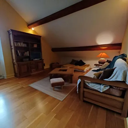 Oda ve Kahvaltı La Grange De Lily 3*