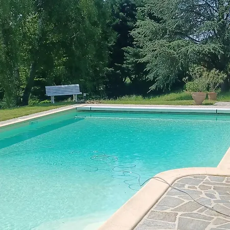 La Grange De Lily Bed & Breakfast *