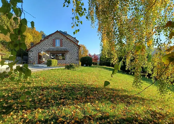 Bed & Breakfast La Grange De Lily Vic-sur-Cère